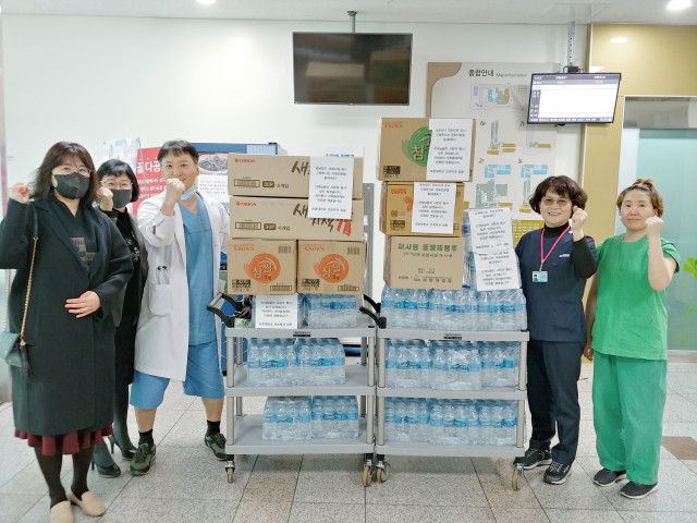 수정됨_20200227포항대 간호학과, 포항의료원 감염병 전담의료진을 위한‘온정의 손길’ 사진